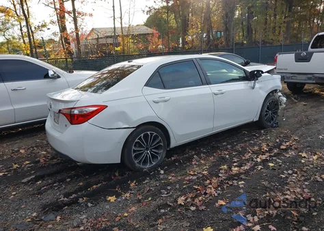 2015 Toyota Corolla S Premium z USA, uszkodzony, nr VIN 2T1BURHE6FC253596
